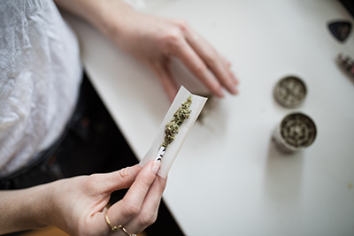 smoking marijuana smoking cigarettes