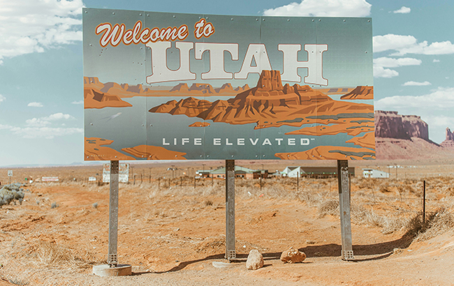 A sign in Monument Valley that states, "Welcome to Utah. Life elevated"